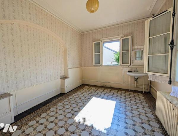 Maison de maître et dépendnces - Jardin clos 