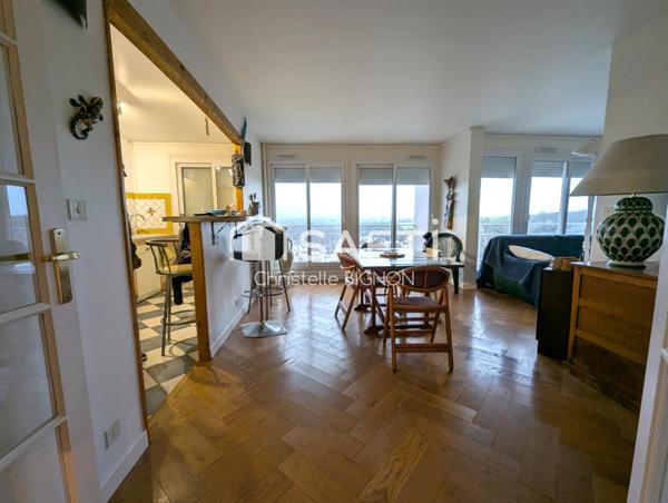 Appartement 82 m² avec balcons et box