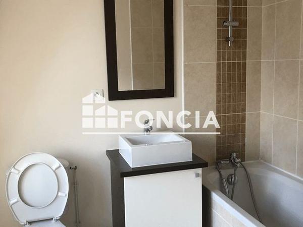 Location Appartement 2 pièces 55.9 m² - 3 ET 5 RUE SAINT BENOIT Saint Brieuc 22000