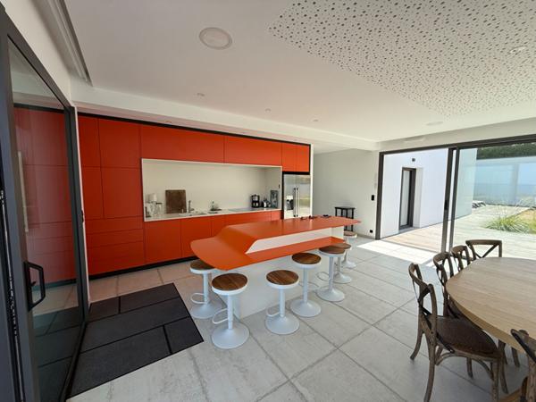 A vendre. Locquirec - Superbe maison d'architecte vue mer Locquirec