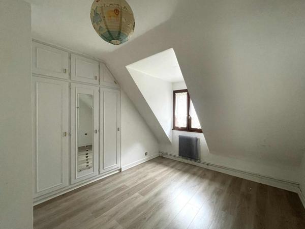 Maison 8 pièces de 124 m² à Le mont dore