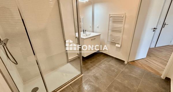 Location Appartement 2 pièces 52.6 m² - Versailles 78000