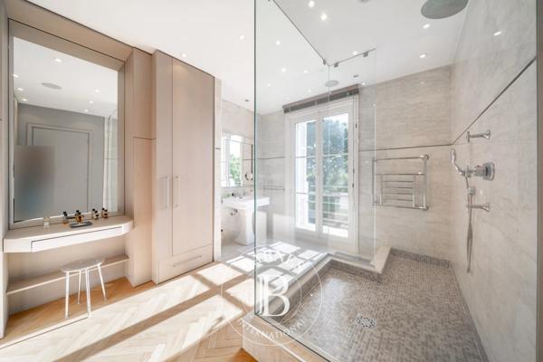 Cannes, Villa 7 Chambres -  498 m² à vendre