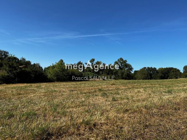 Terrain à LISLE, 24350 - 2260m²