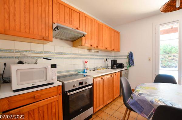 VILLA avec PISCINE chauffée 5 pièces LA PALMYRE - QUARTIER CALME et BOISE - PROCHE CENTRE ET TENNIS