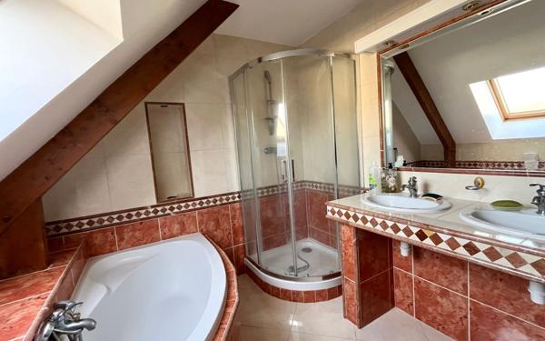 Maison à vendre    6 pièces • 97 m2 Moult