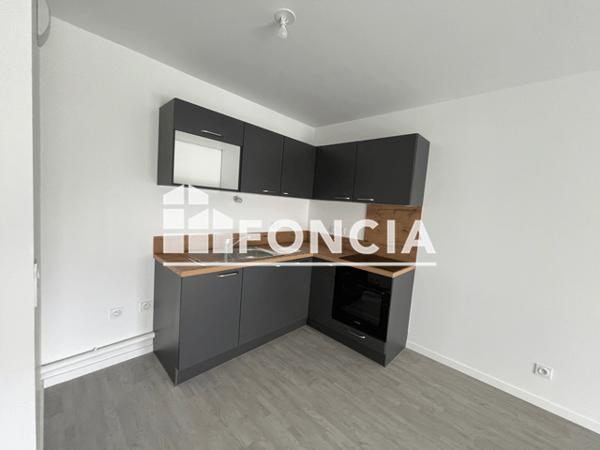 Location Appartement 2 pièces 40.2 m² - Laval 53000