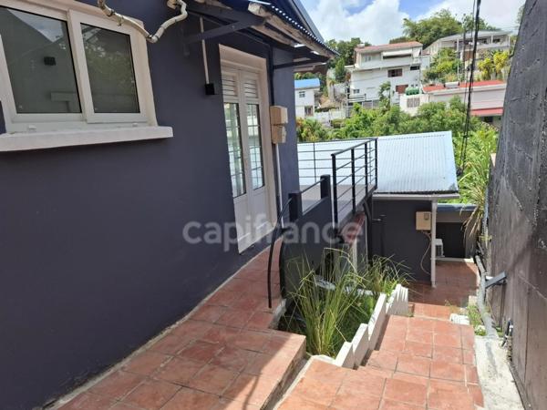 A vendre - Ensemble immobilier de 3 maisons - Schoelcher - Plateau Fofo