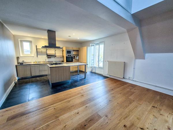 Appartement 7 pièces 148.93 m2