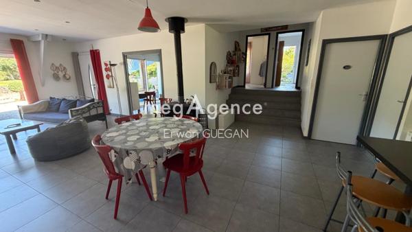 Maison à Pontivy, 56300 - 5 pièces 315m²