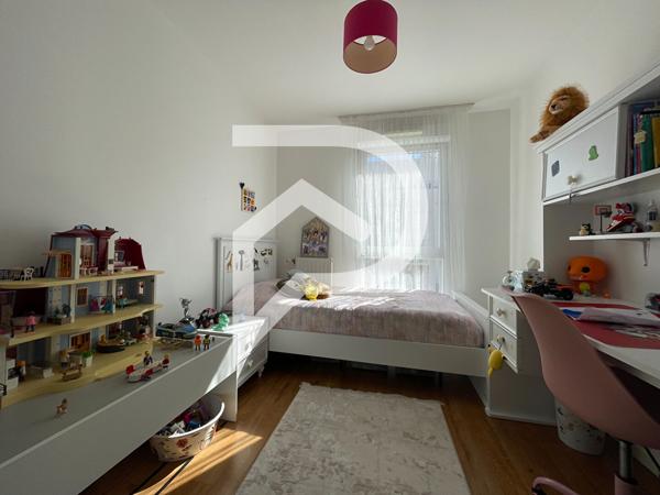Appartement 4 pièces 82.15 m2