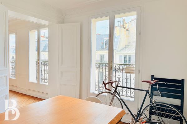 Paris (75009) DUPLEX D'EXCEPTION — DERNIERS ÉTAGES — BALCONS MARTYRS / NOTRE-DAME-DE-LORETTE — PARIS 9E