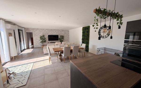 Maison à vendre    6 pièces • 132 m2 Montfavet - Avignon
