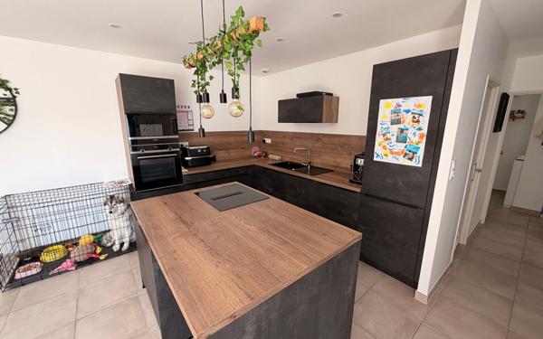 Maison à vendre    6 pièces • 132 m2 Montfavet - Avignon