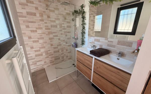 Maison à vendre    6 pièces • 132 m2 Montfavet - Avignon