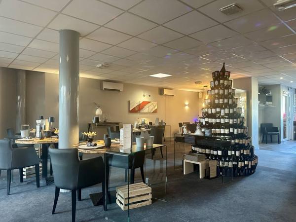 Commerce à vendre de 393 m²