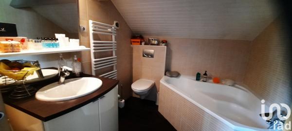 Maison traditionnelle 8 pièces de 215 m² à Bures-sur-Yvette (91440)