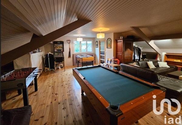 Maison traditionnelle 8 pièces de 215 m² à Bures-sur-Yvette (91440)