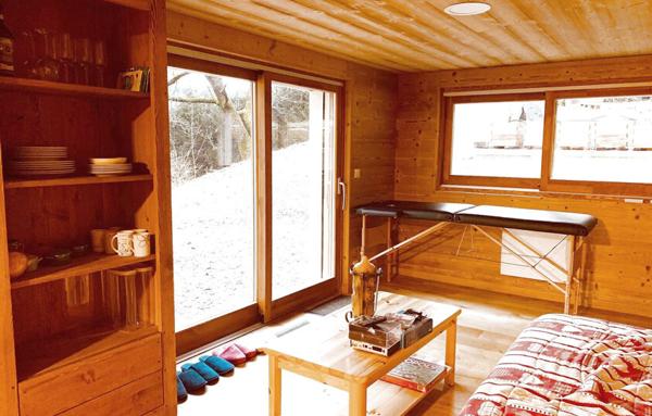 TRES GRAND CHALET EN PARFAIT ETAT-EN PLEINE NATURE.