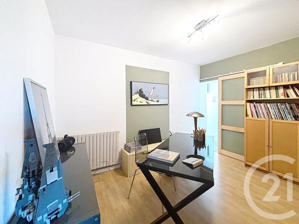 Maison à vendre  10 pièces - 245,77 m2 CESTAS - 33