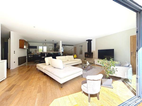 Maison à vendre  10 pièces - 245,77 m2 CESTAS - 33