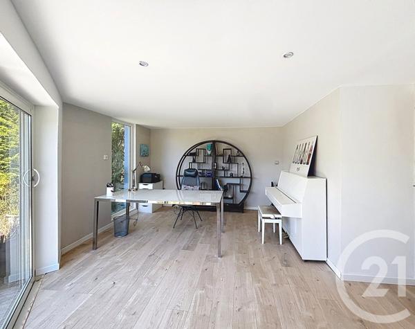 Maison à vendre  10 pièces - 245,77 m2 CESTAS - 33