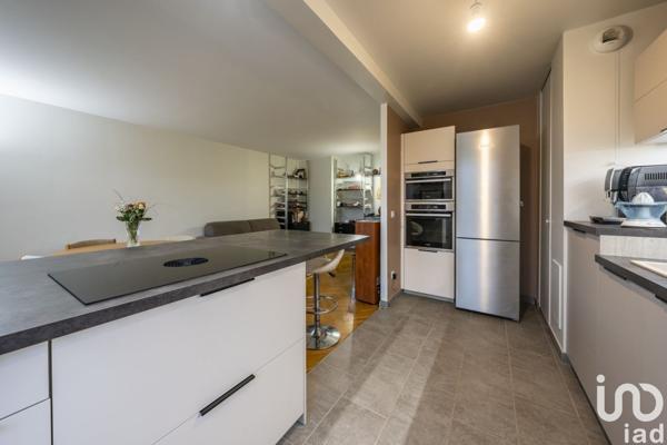Appartement 3 pièces de 69 m² à Châtenay-Malabry (92290)