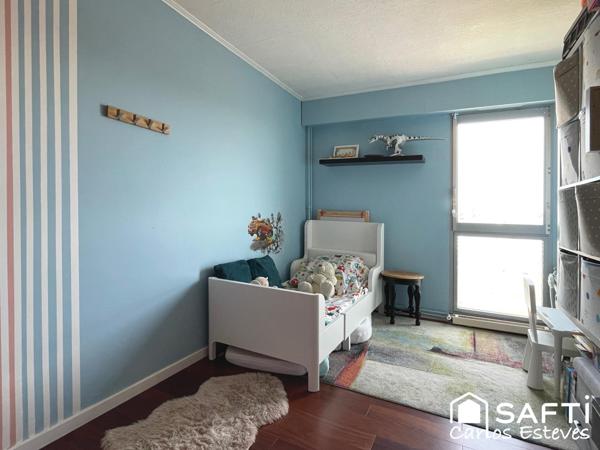 Spacieux T4 au bord du Lac de Créteil.