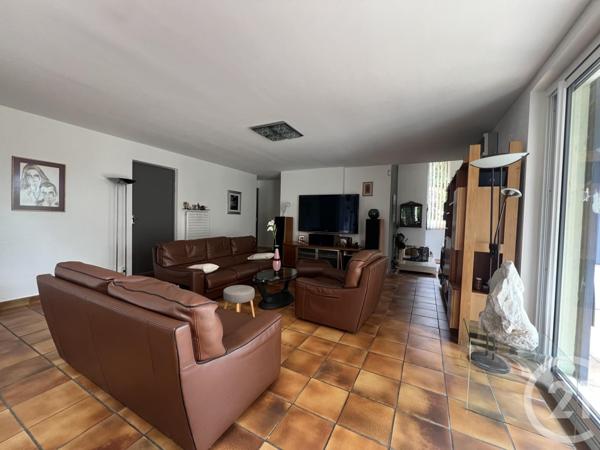 Maison à vendre  10 pièces - 300 m2 VOIRON - 38