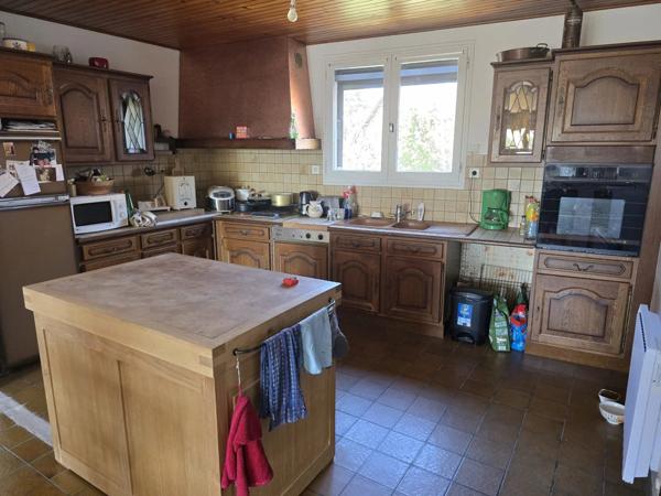 Vente Maison 7 pièces 156 m2 à Esteil