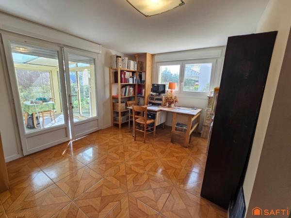 Paimpol : le privilège du " tout à pied " dans un écrin de verdure.