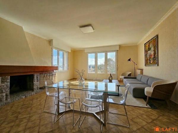 Paimpol : le privilège du " tout à pied " dans un écrin de verdure.