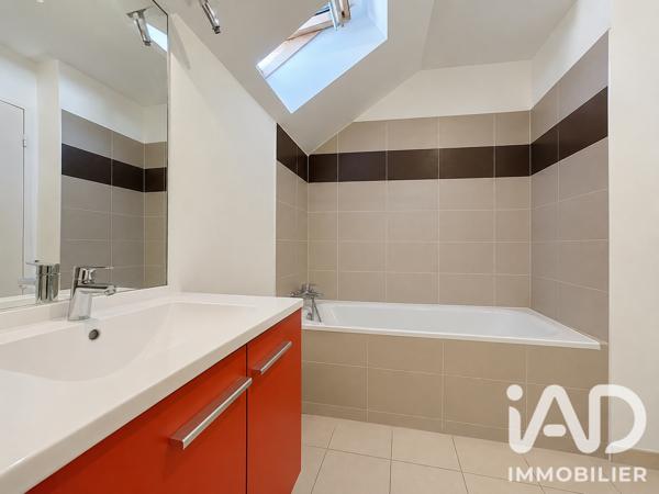 Maison à vendre 4 pièces 84,2 m² Saint-Fargeau-Ponthierry