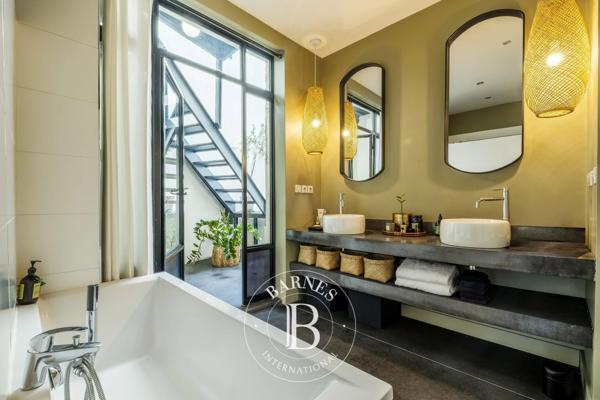 Bordeaux, Maison 4 Chambres -  188 m² à vendre
