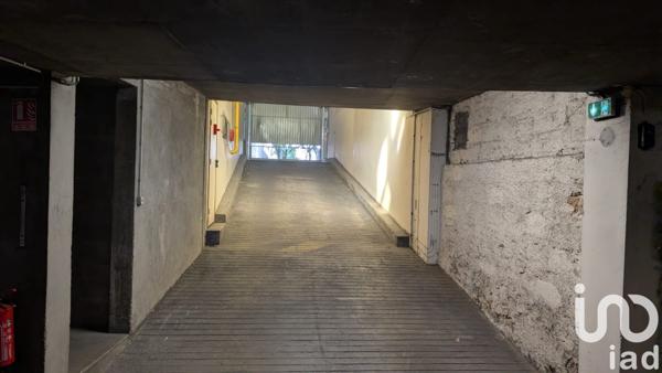 Parking for sale 12 m² Lyon 3