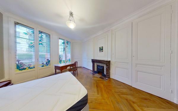 Appartement à louer    3 pièces • 79,17 m2 Lyon 4