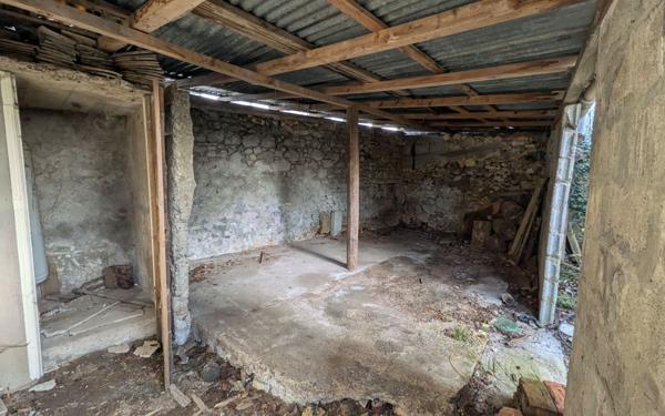 Maison à vendre    3 pièces •  Saint-Victor-de-Morestel