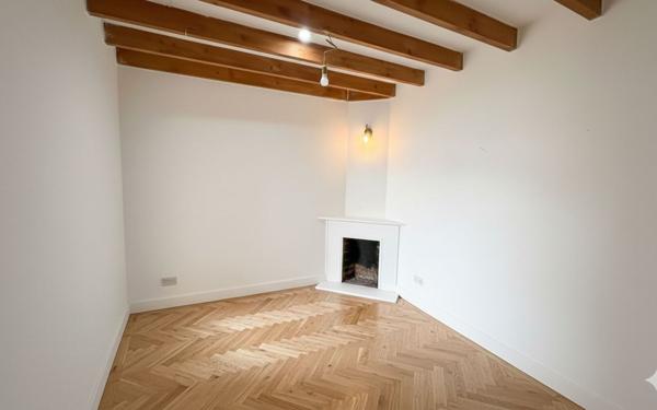 Maison à vendre    3 pièces •  Saint-Victor-de-Morestel