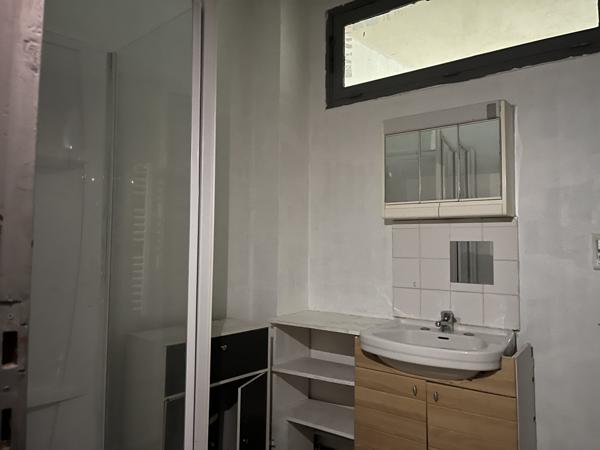 À vendre - Immeuble 174 m² situé à Bédarieux (34600)