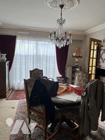 REZE, les trois Moulins, dans immeuble en cours de ravalement énergétique, T3 de 68,77 m²,  balcon.