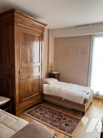 REZE, les trois Moulins, dans immeuble en cours de ravalement énergétique, T3 de 68,77 m²,  balcon.