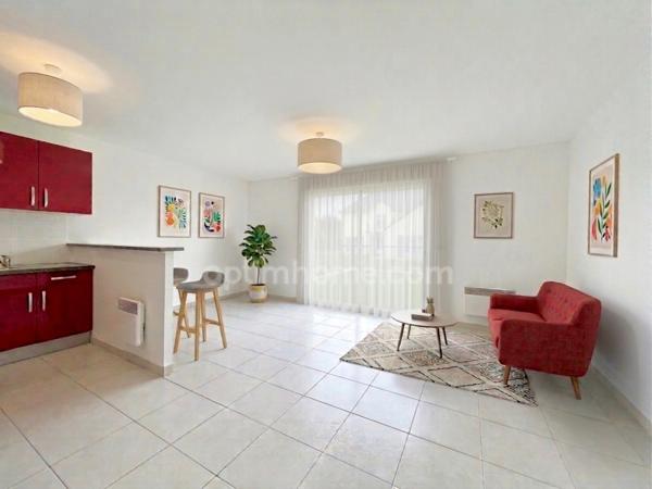 Appartement à vendre 2 pièces avec JARDIN, LE PLESSIS BOUCHARD (95) sans charges, place de parking, gare RER C/ligne H