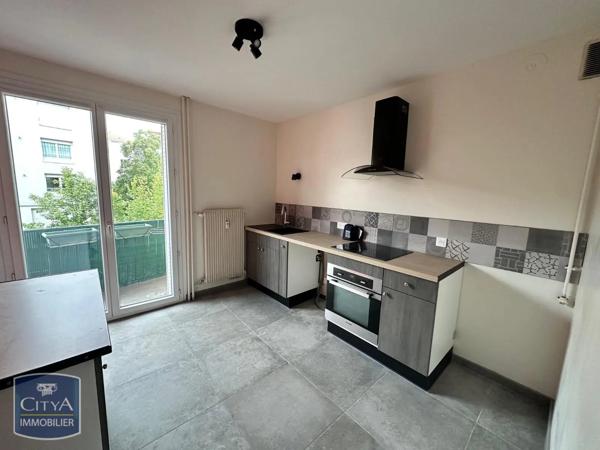 Appartement à louer 3 pièces 62.68m² Clermont-Ferrand (63000)