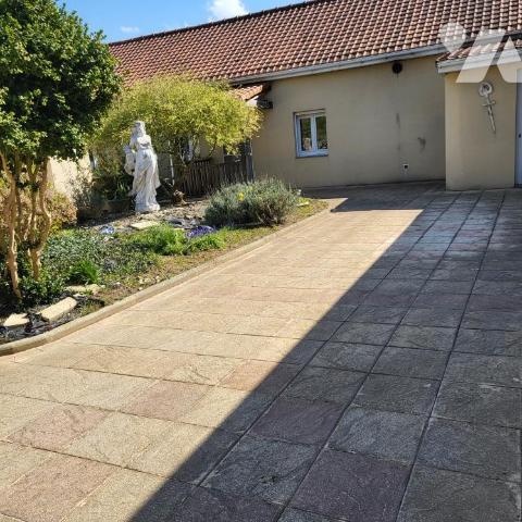 FORTEL EN ARTOIS, Plain pied individuel de 230 m² habitable