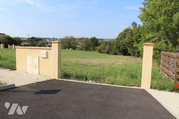 PROCHE DU CENTRE DE NERAC, TERRAINS A BATIR