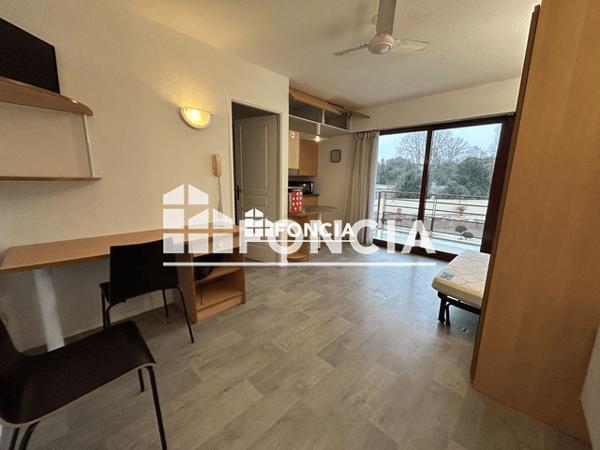 Location Studio meublé 20.1 m² - 57 AVENUE JEAN MONNET La Rochelle 17000