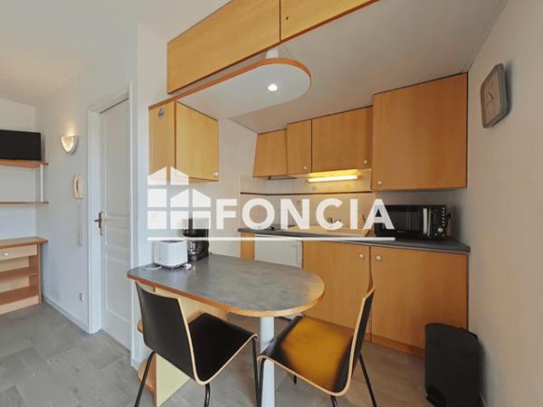 Location Studio meublé 20.1 m² - 57 AVENUE JEAN MONNET La Rochelle 17000