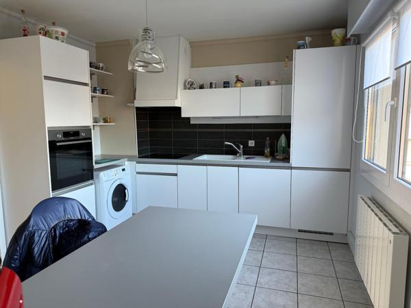 Joli 4 pièces au deuxième étage d'une résidence de qualité