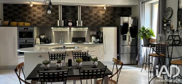 Maison à vendre 11 pièces 296,6 m² Lalinde