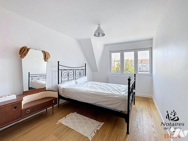 Maison semi plain pied, 4 chambres, garage jardin à Malo Terminus